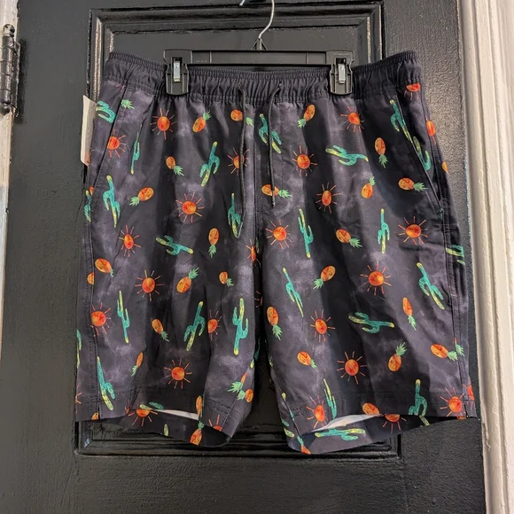 Blue Crown Shorts Swim Volley Men's Black Shorts BNWT - Picture 2 of 15